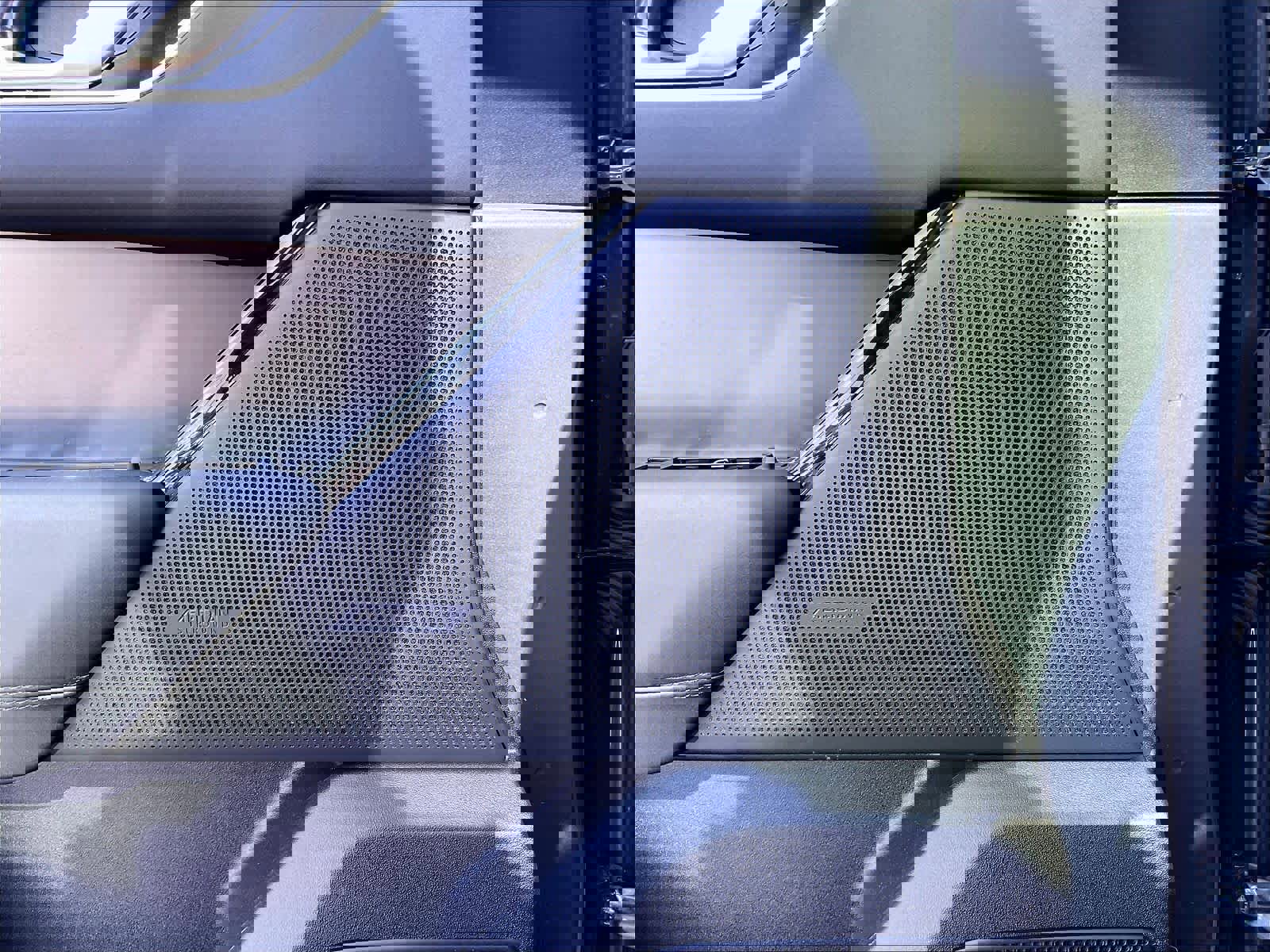 Used 2026 Land Rover Range Rover Velar S image 33