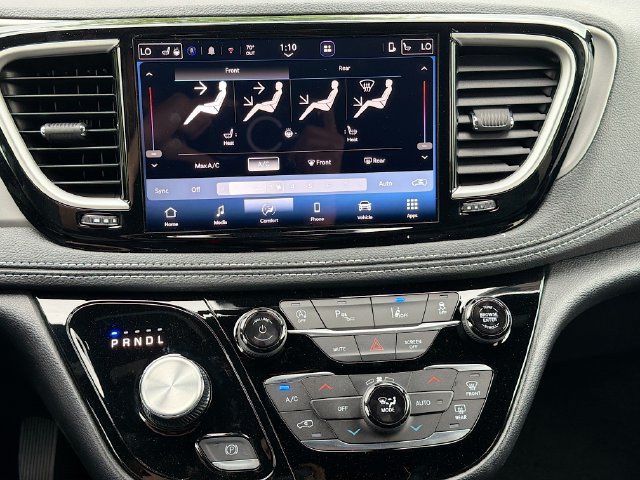 New 2027 Chrysler Pacifica Select FWD image 14