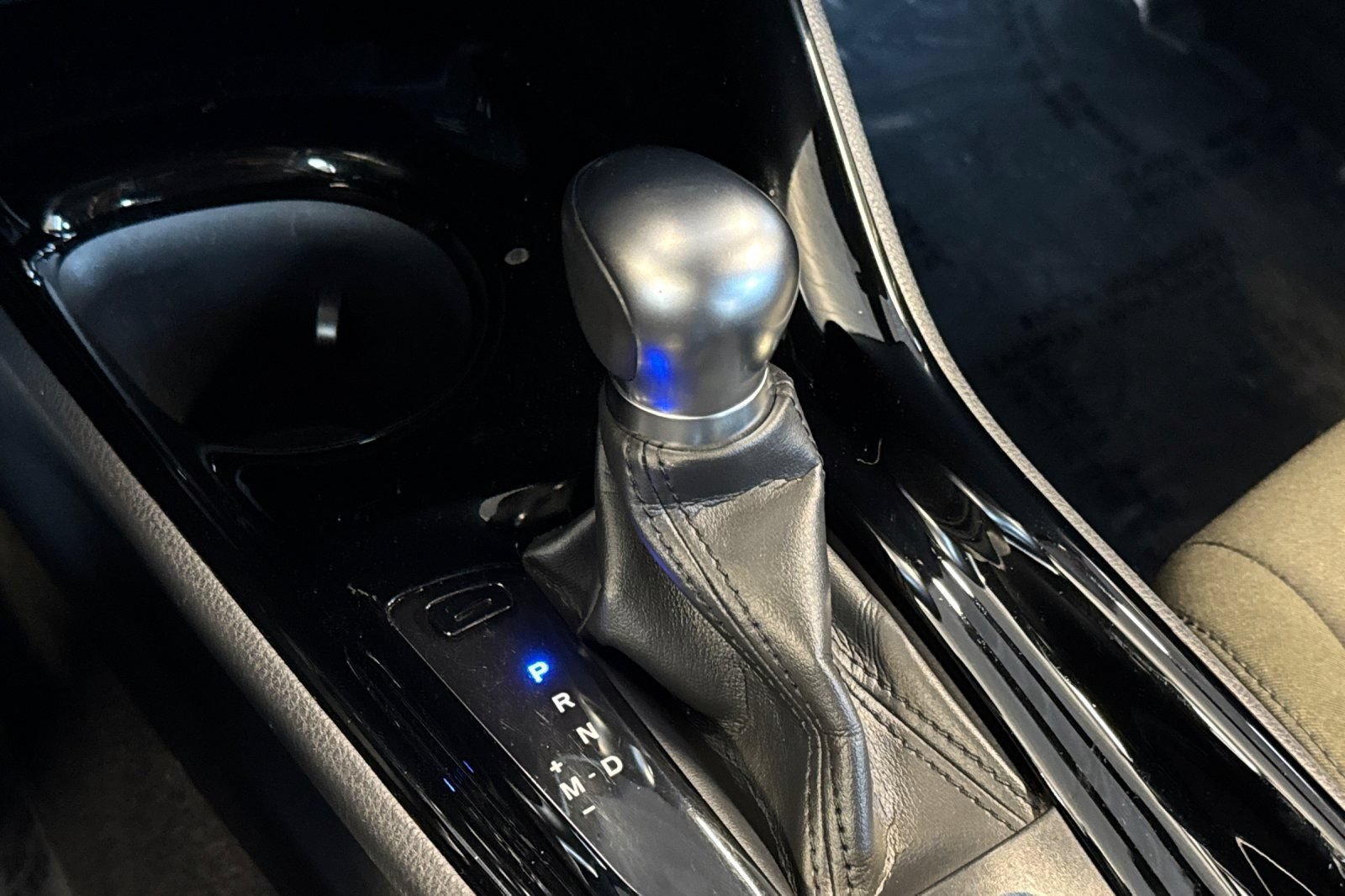 Certified 2021 Toyota C-HR XLE FWD image 27
