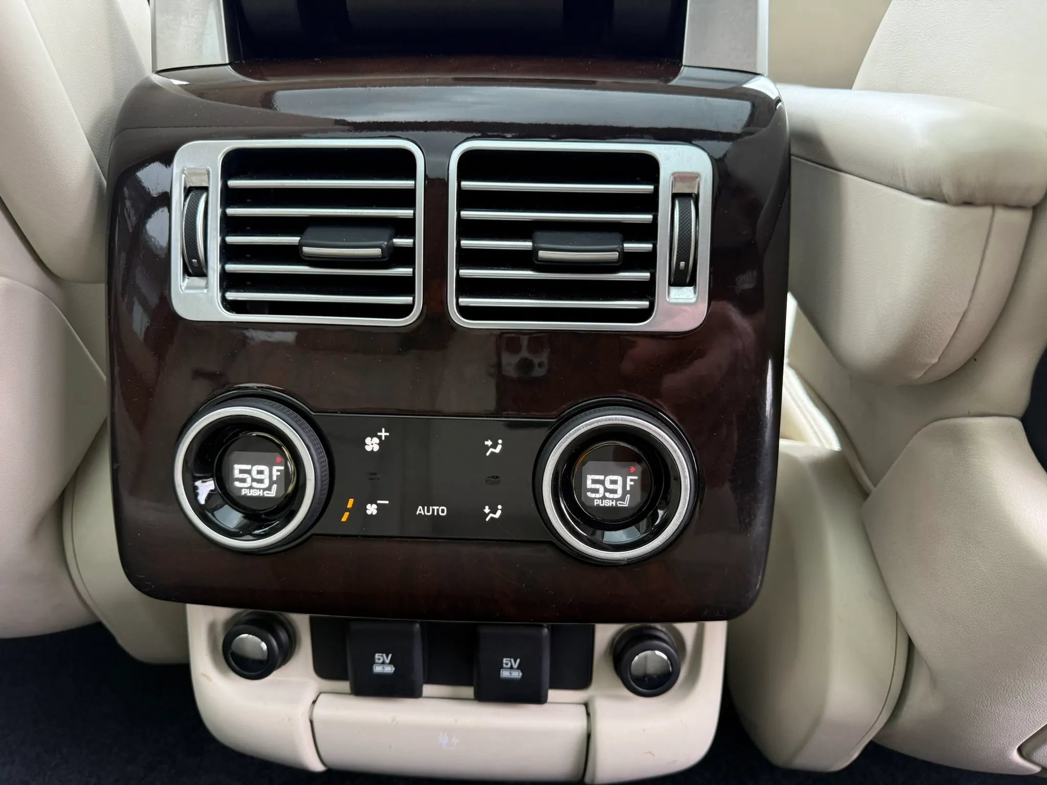 Used 2018 Land Rover Range Rover HSE AWD/4WD image 21