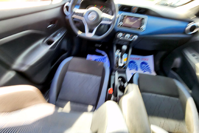 Used 2025 Nissan Versa SV FWD image 14