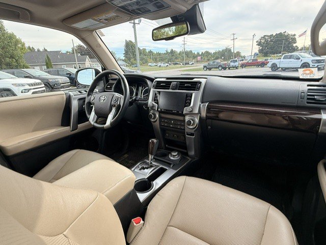 Used 2023 Toyota 4Runner Limited AWD/4WD image 9
