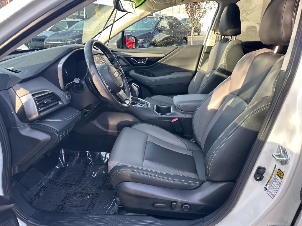 Used 2025 Subaru Outback Onyx Edition XT AWD/4WD image 12