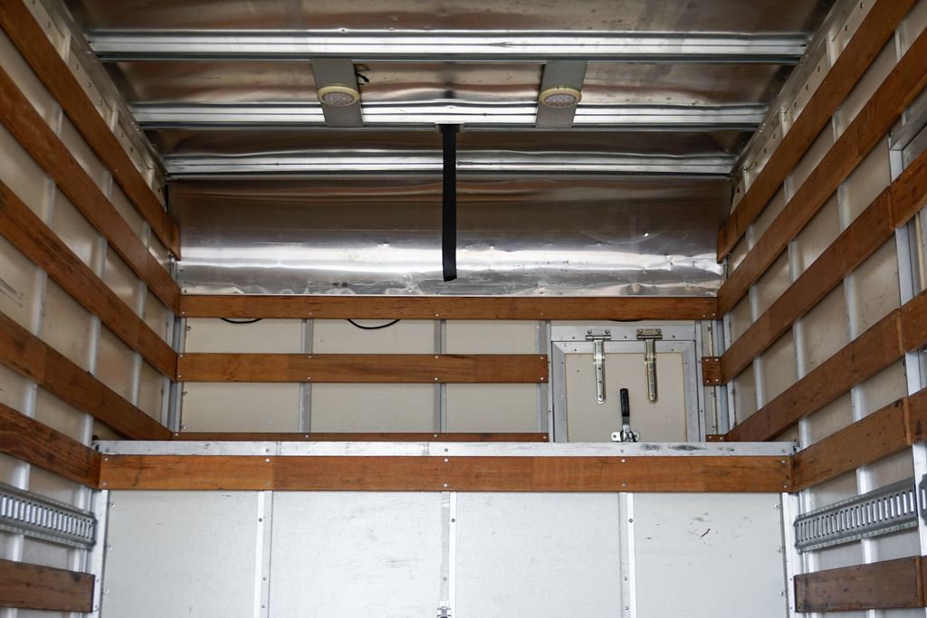 Used 2016 Ford F650 2WD Regular Cab Super Duty image 10