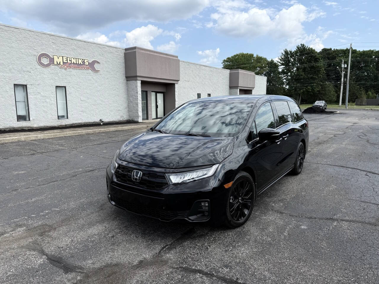 Used 2025 Honda Odyssey Sport-L image 2