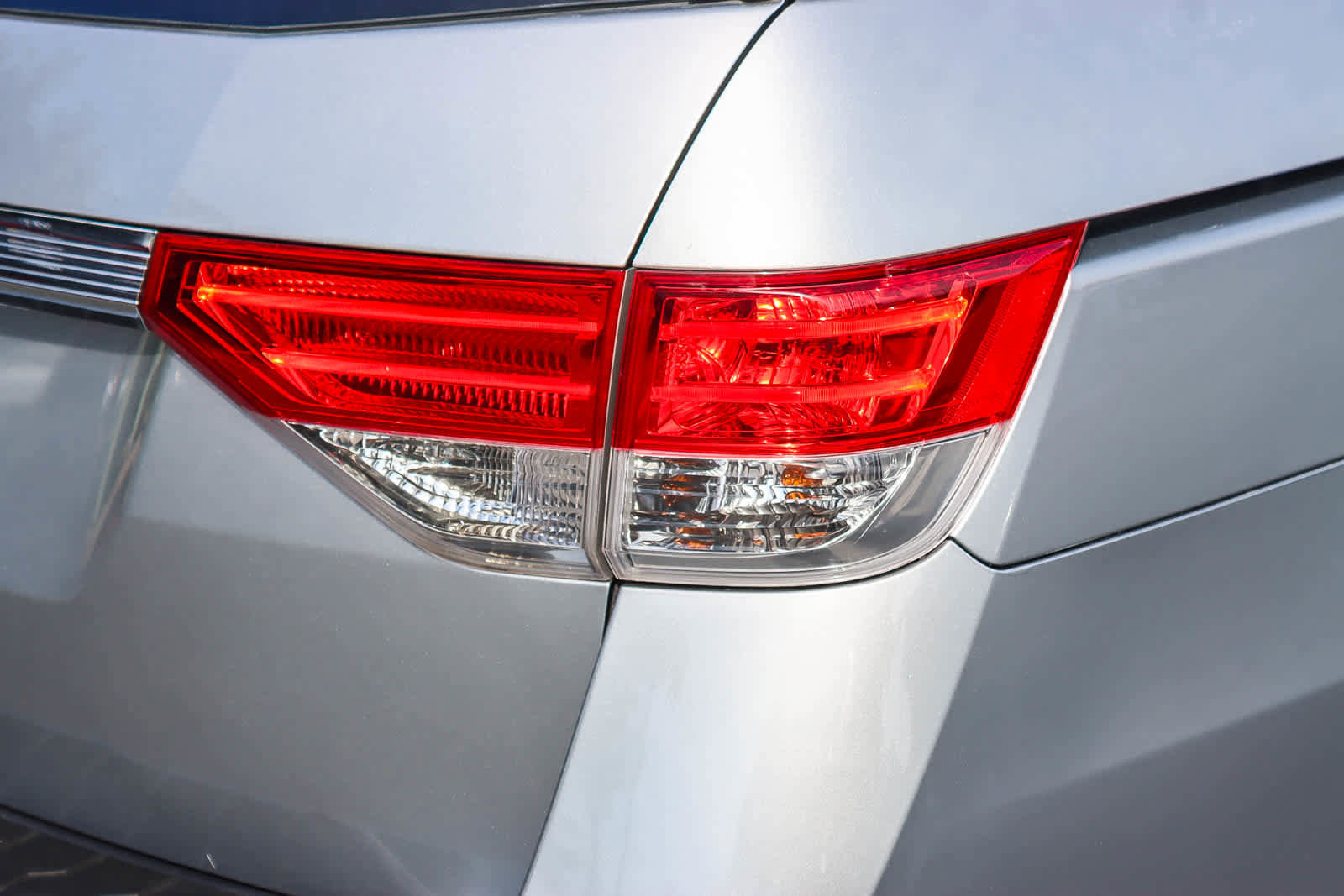 Used 2016 Honda Odyssey EX-L image 8