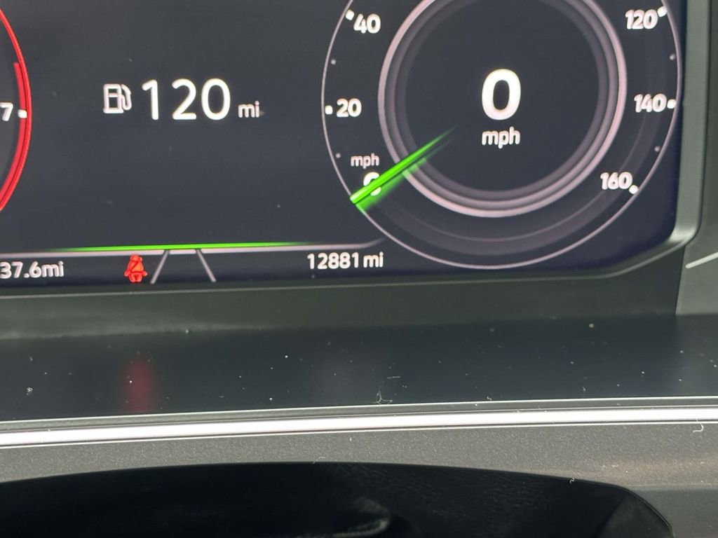 Certified 2024 Volkswagen Tiguan SEL R-Line image 26