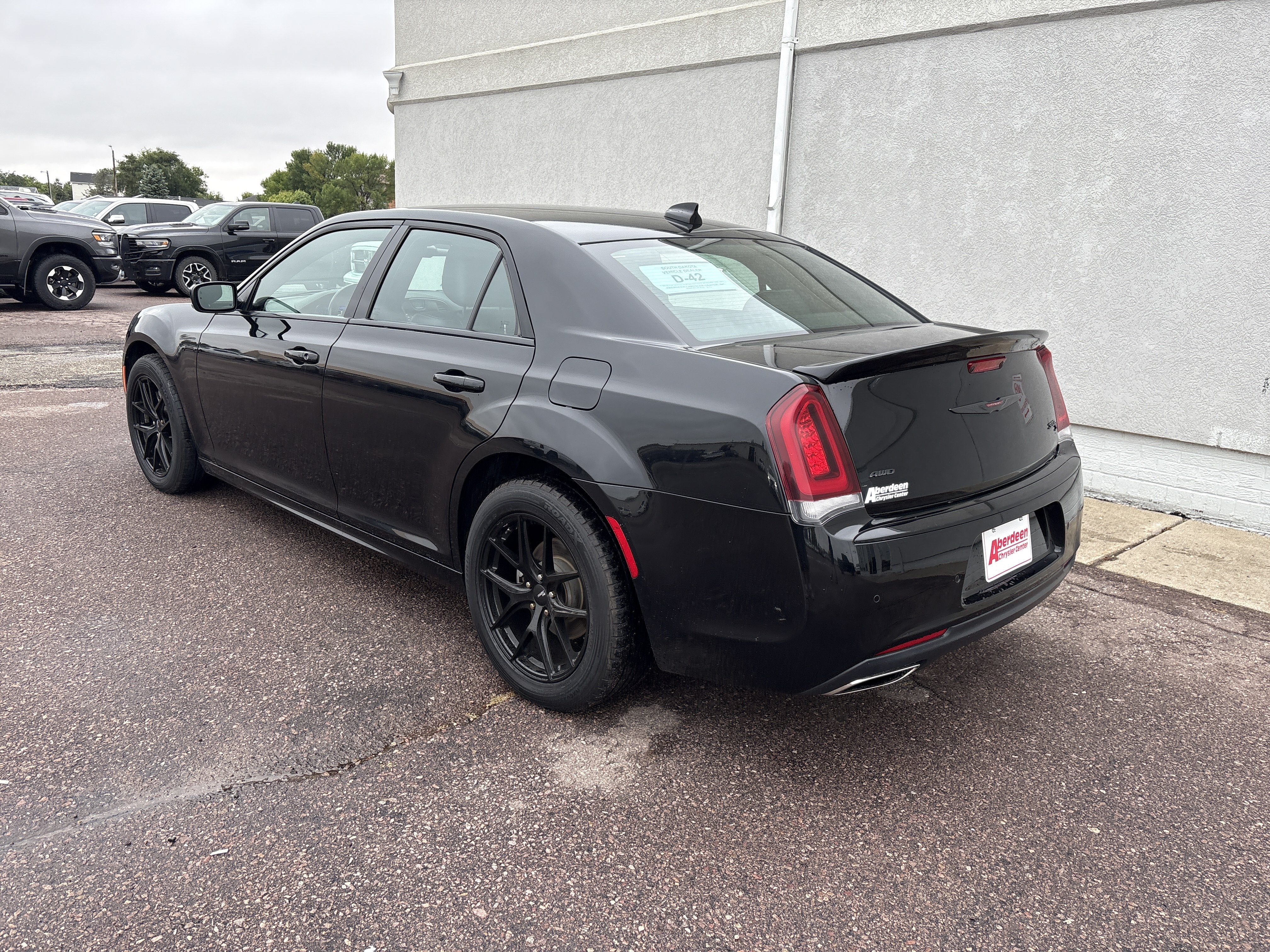 Used 2021 Chrysler 300 S w/ S Model Appearance Package AWD/4WD image 7