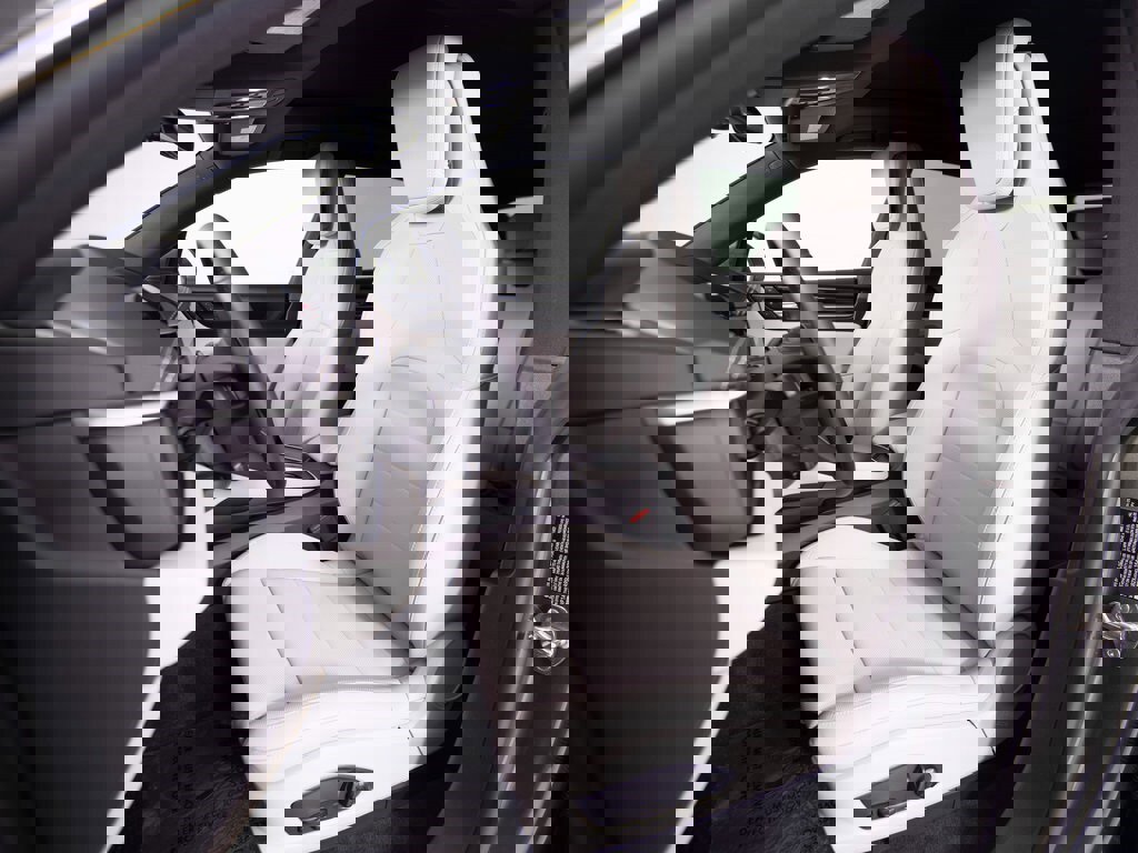 New 2025 Porsche Macan 4S Electric image 27