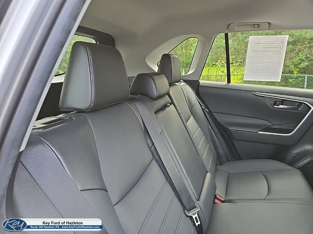 Used 2021 Toyota RAV4 AWD Hybrid image 44
