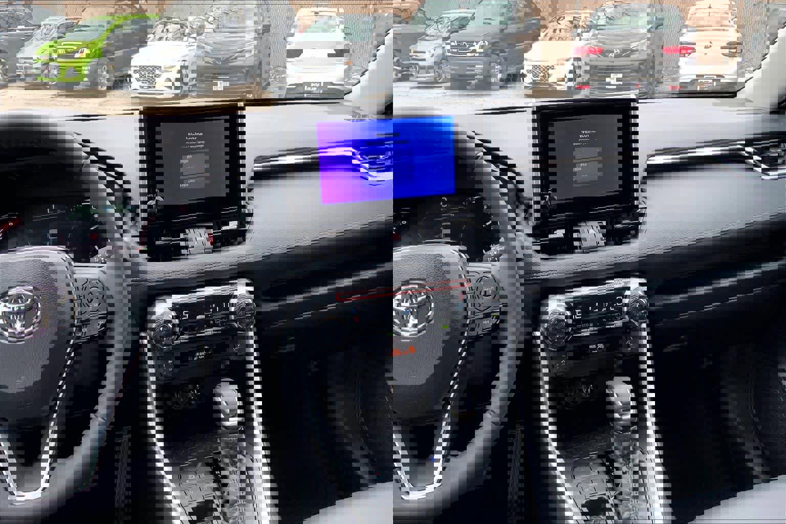 Used 2025 Toyota RAV4 XLE Premium image 7