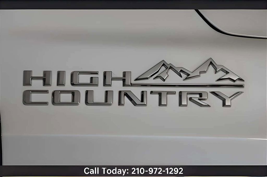 Used 2024 Chevrolet Tahoe High Country w/ Advanced Technology Package image 13