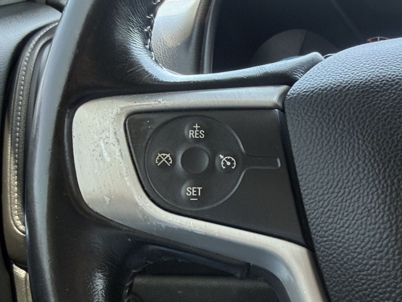 Used 2017 GMC Canyon SLE RWD image 14