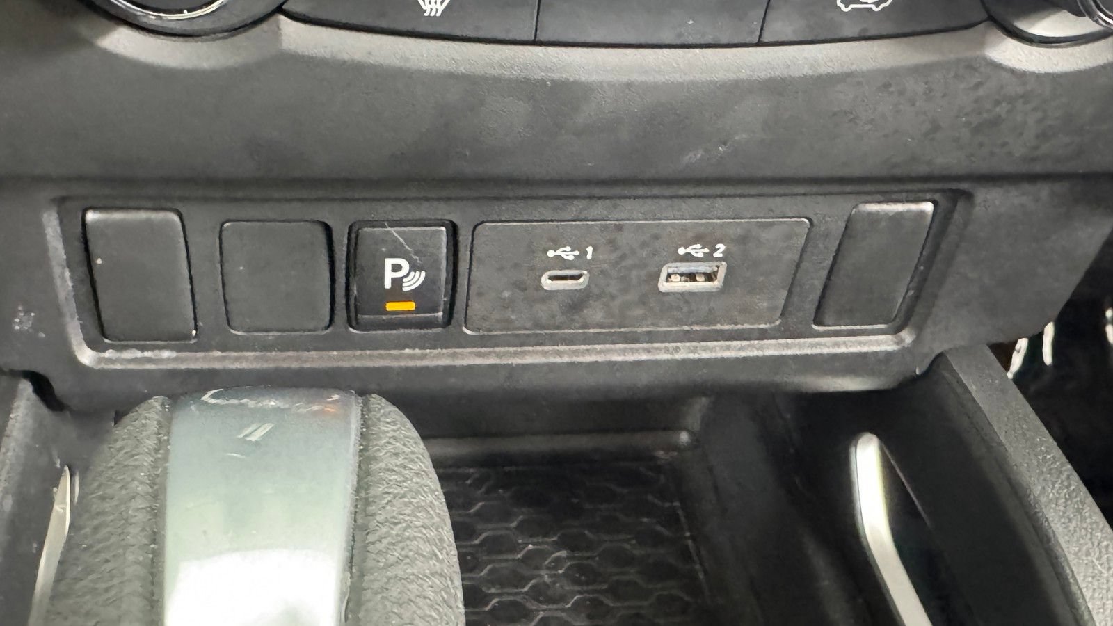 Certified 2025 Nissan Frontier SV AWD/4WD image 27