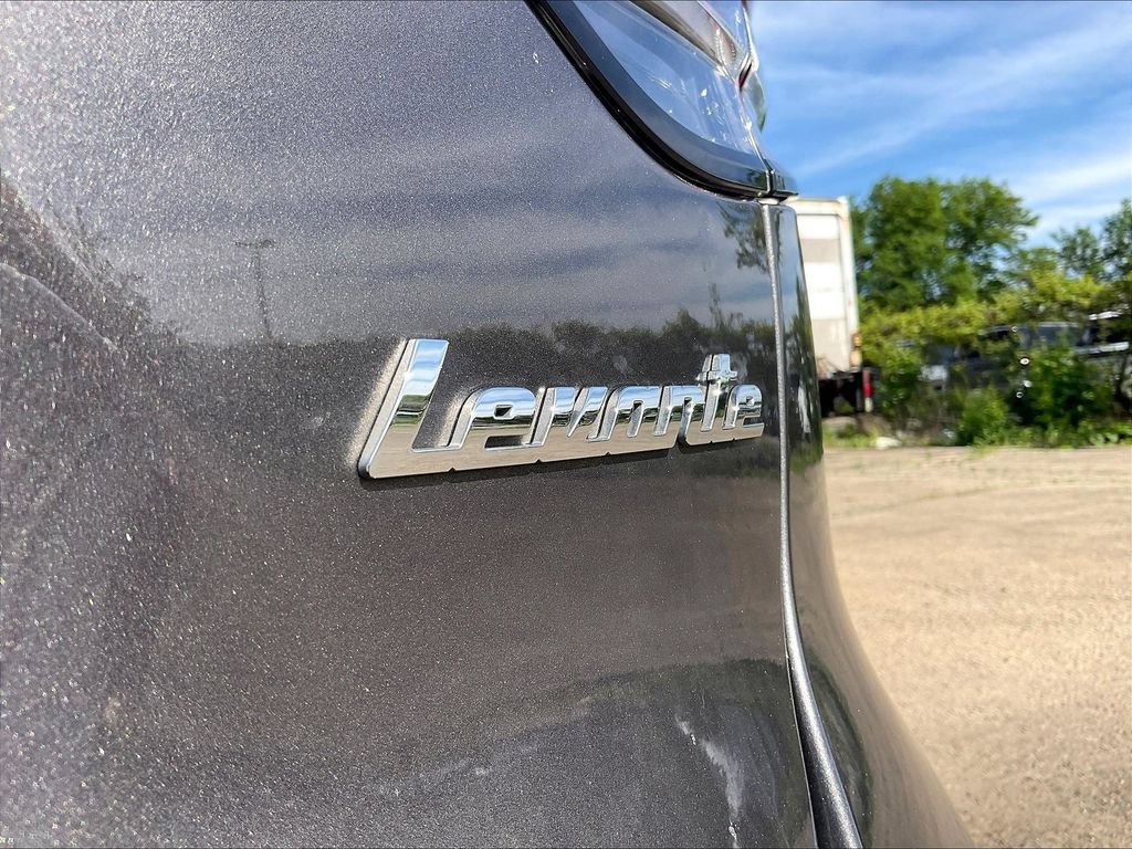 Used 2023 Maserati Levante GT AWD/4WD image 24