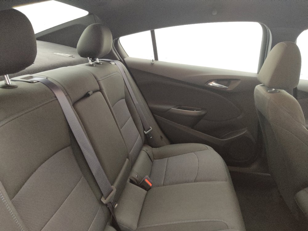 Used 2017 Chevrolet Cruze LT w/ Convenience Package FWD image 19