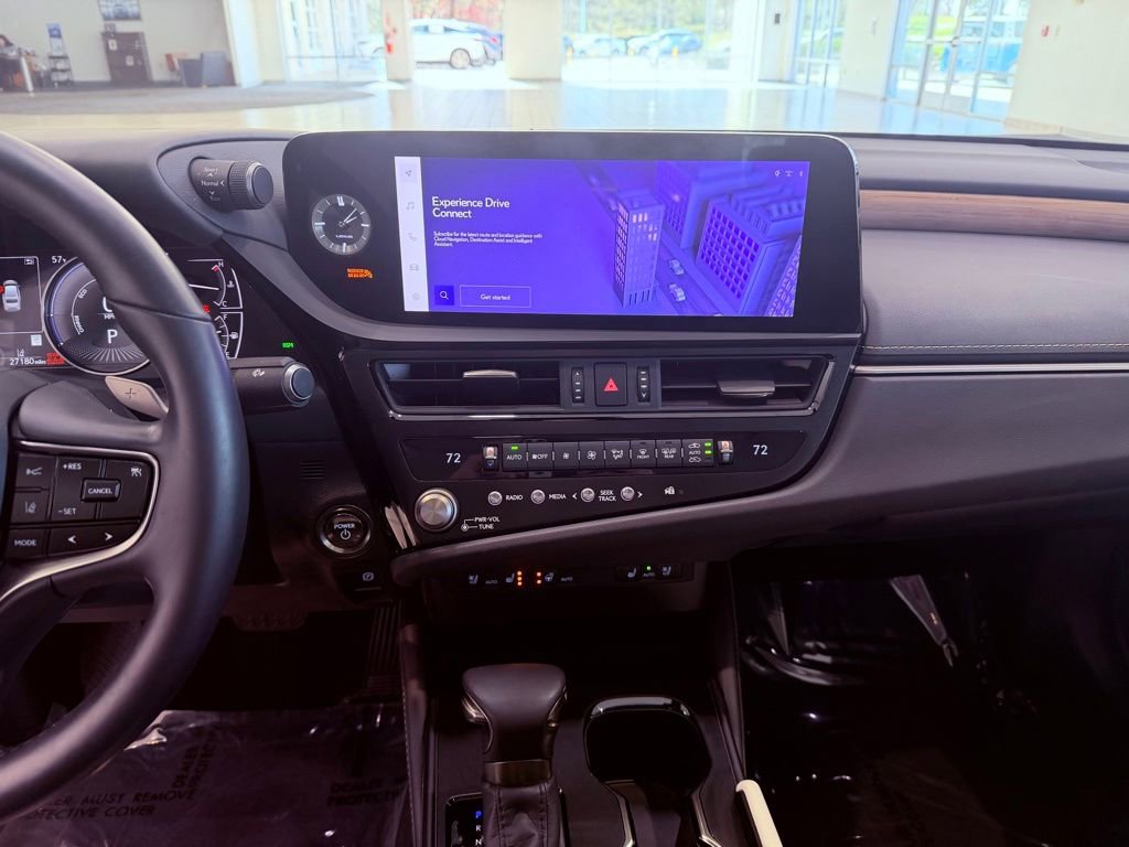 Certified 2024 Lexus ES 300h w/ Premium Package image 23