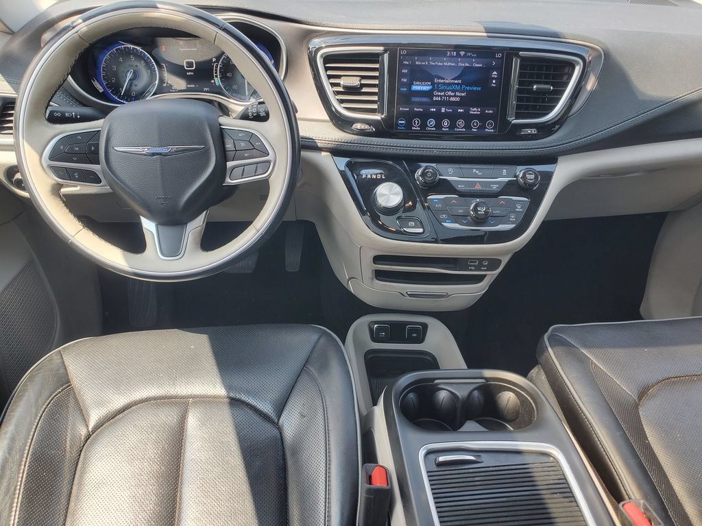 Used 2018 Chrysler Pacifica Limited FWD image 27