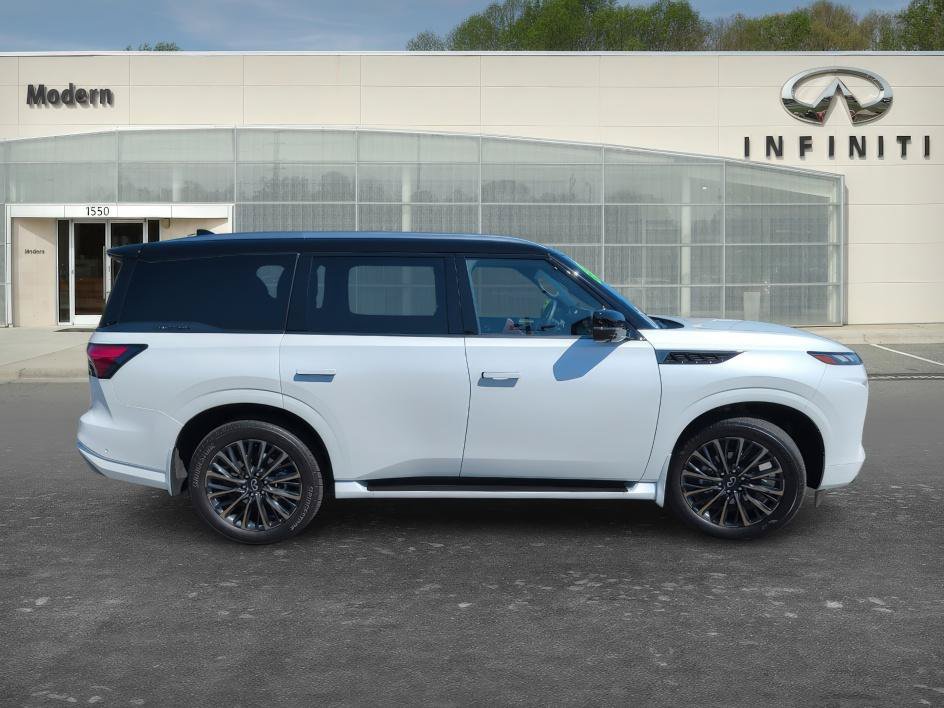Certified 2026 INFINITI QX80 Autograph w/ Premium Cargo Package AWD/4WD image 3
