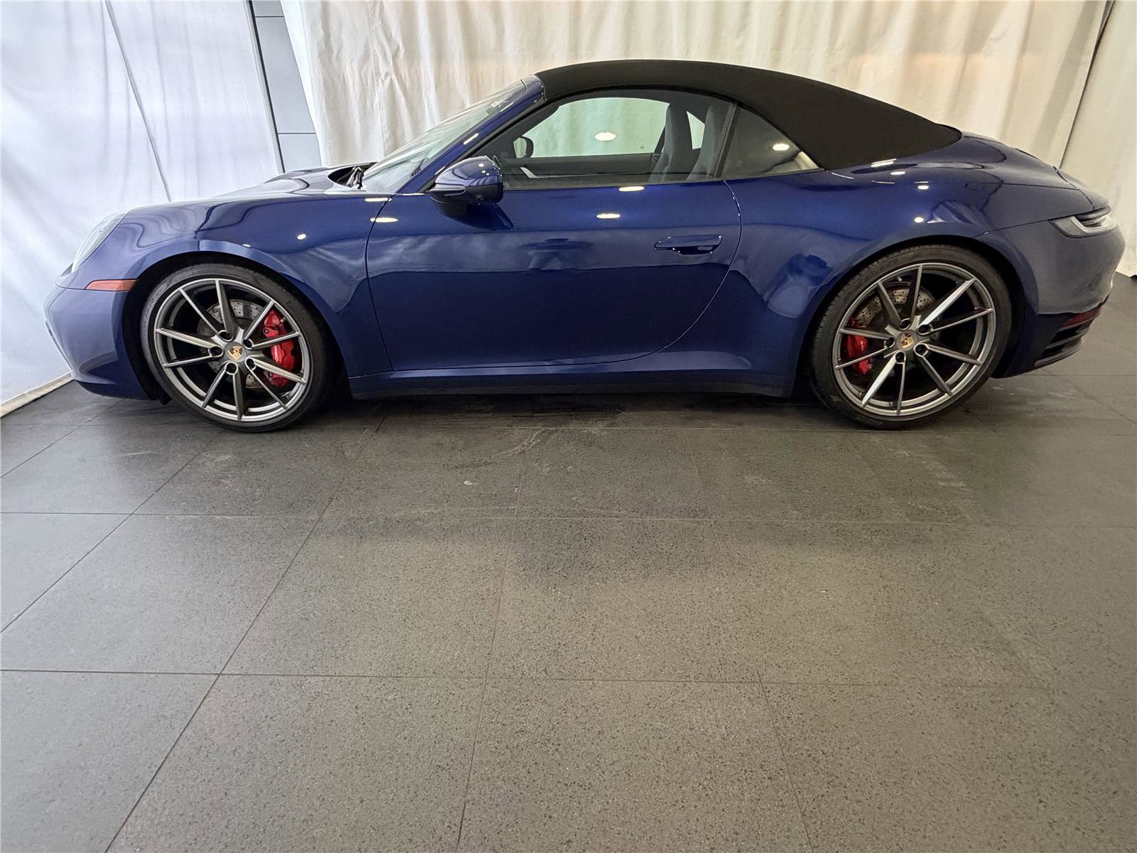 Certified 2022 Porsche 911 Carrera 4S image 2