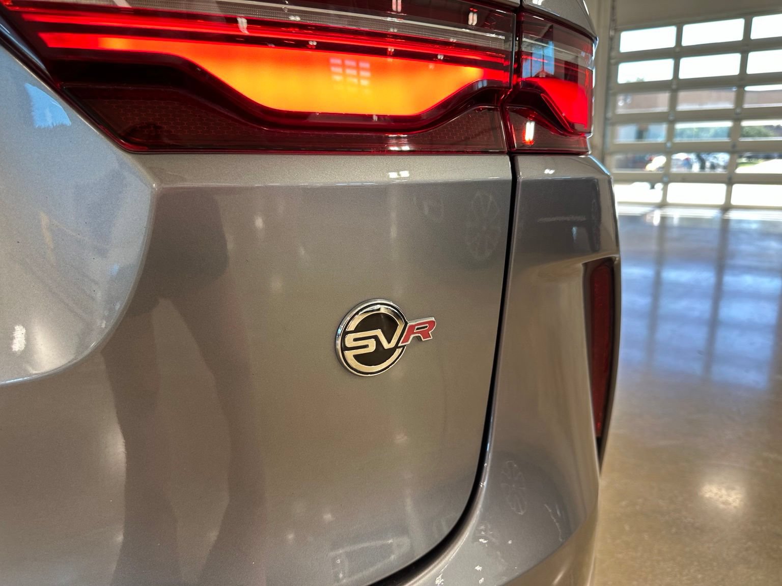 Used 2023 Jaguar F-PACE SVR AWD/4WD image 10
