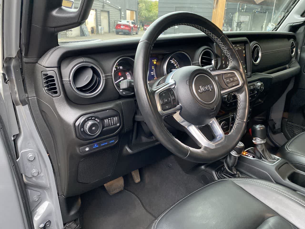 Used 2021 Jeep Wrangler Unlimited Sahara w/ Cold Weather Group AWD/4WD image 2