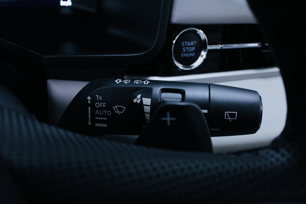 New 2025 Mitsubishi Outlander AWD image 9