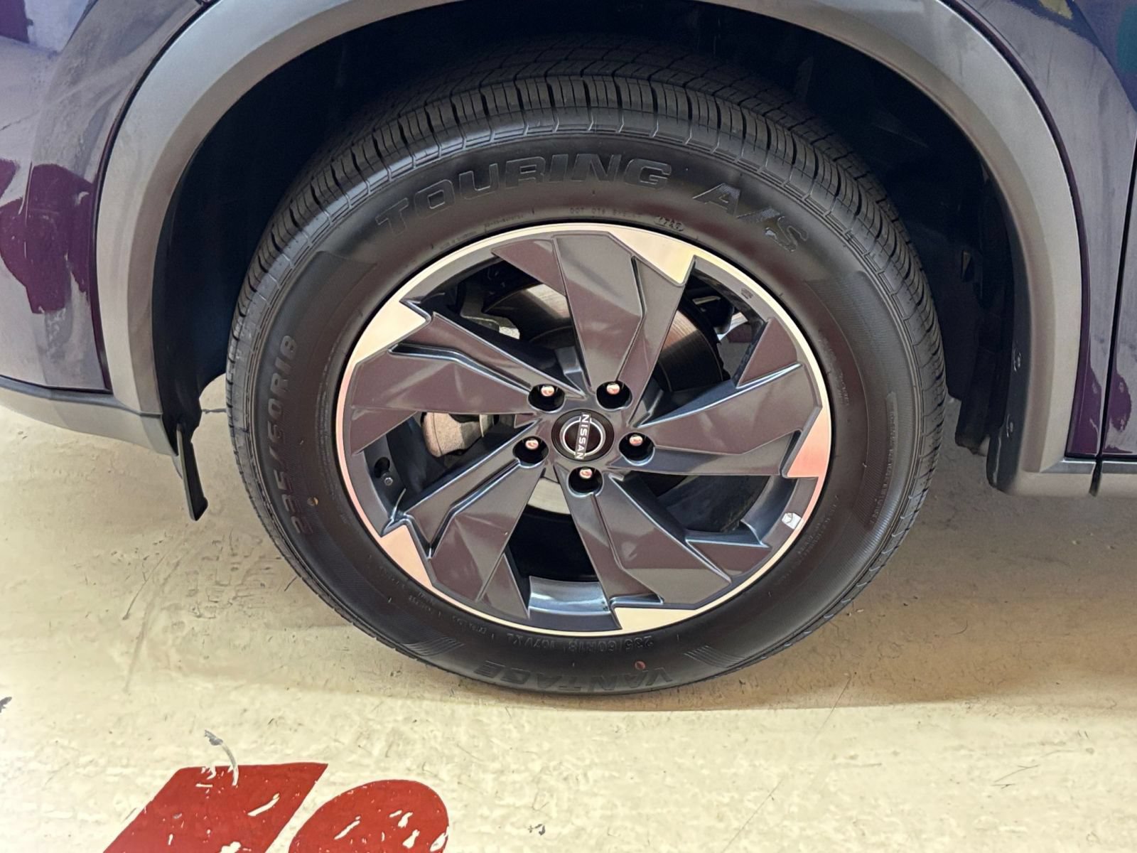 Used 2025 Nissan Rogue SV FWD image 31