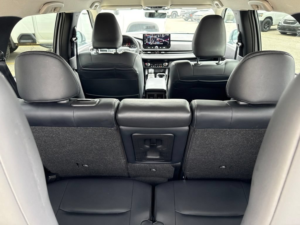 Used 2025 Mitsubishi Outlander SE AWD/4WD image 17