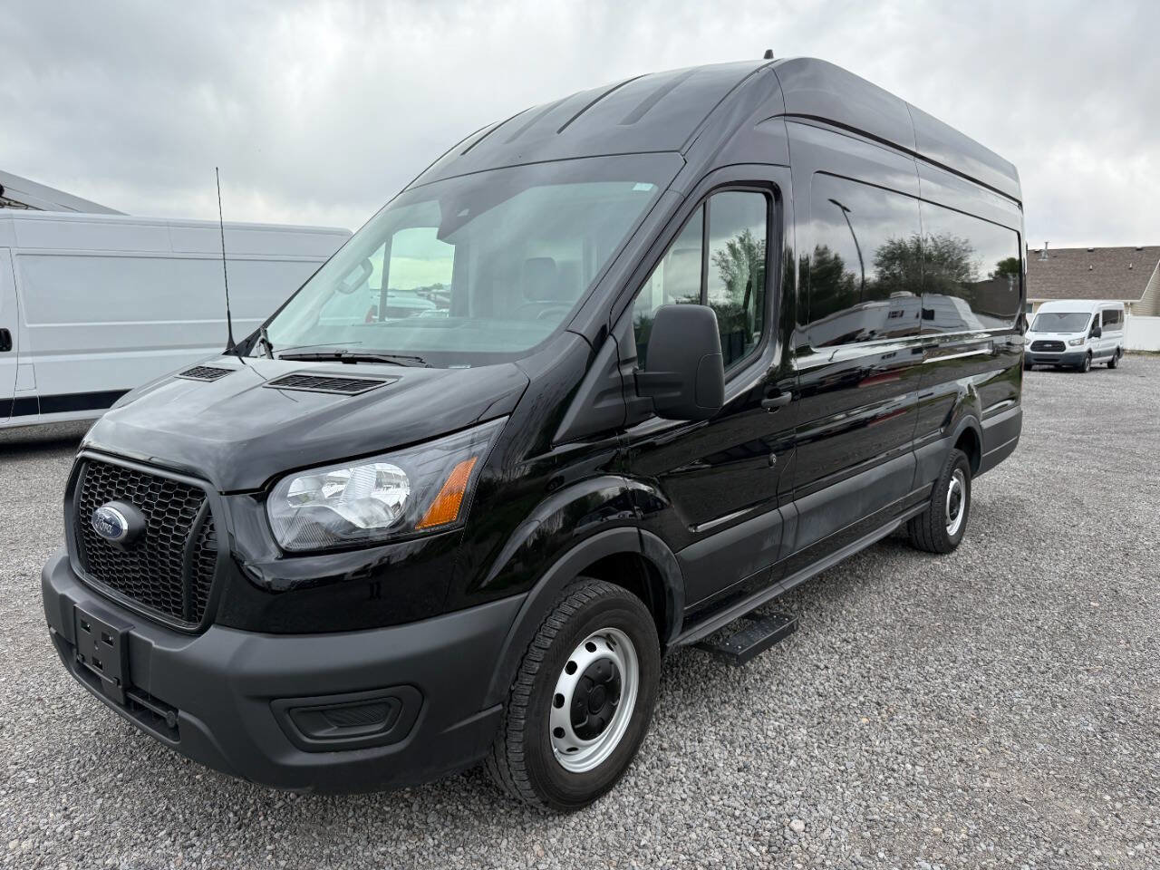 Used 2023 Ford Transit 250 148 High Roof Extended w/ Load Area Protection Package image 7