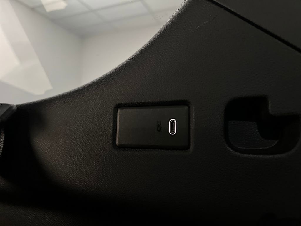 Used 2025 Chevrolet Tahoe Z71 image 34