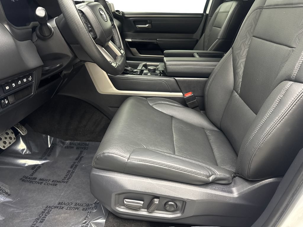 Used 2025 Toyota Tundra Limited w/ TRD Off-Road Package AWD/4WD image 30