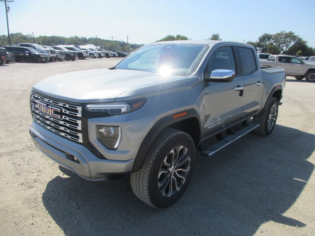 New 2026 GMC Canyon Denali AWD/4WD image 9