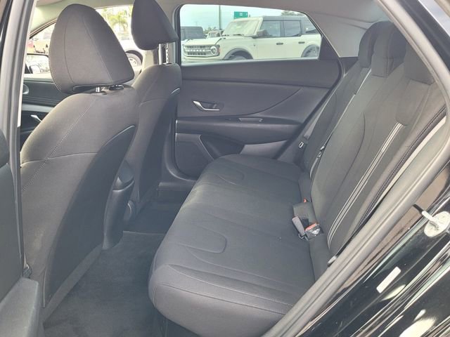 Used 2023 Hyundai Elantra Blue image 13