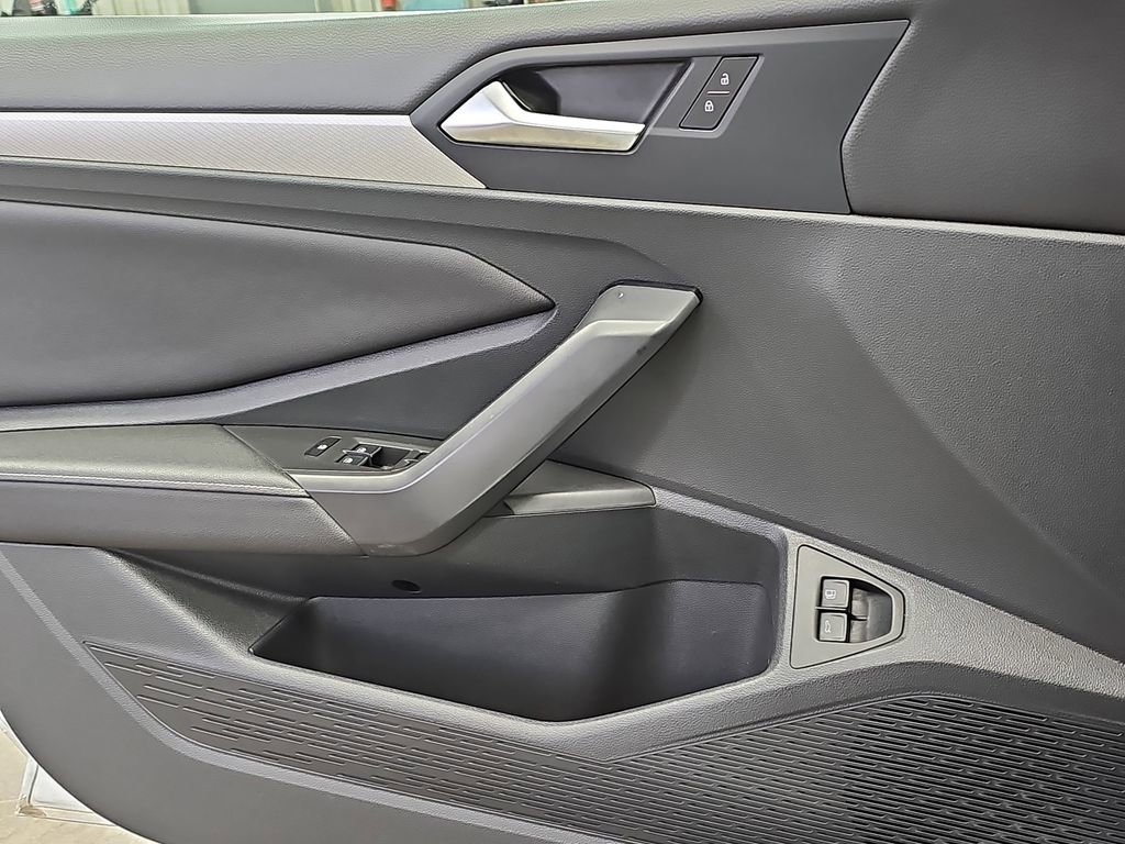 Used 2024 Volkswagen Jetta S image 24