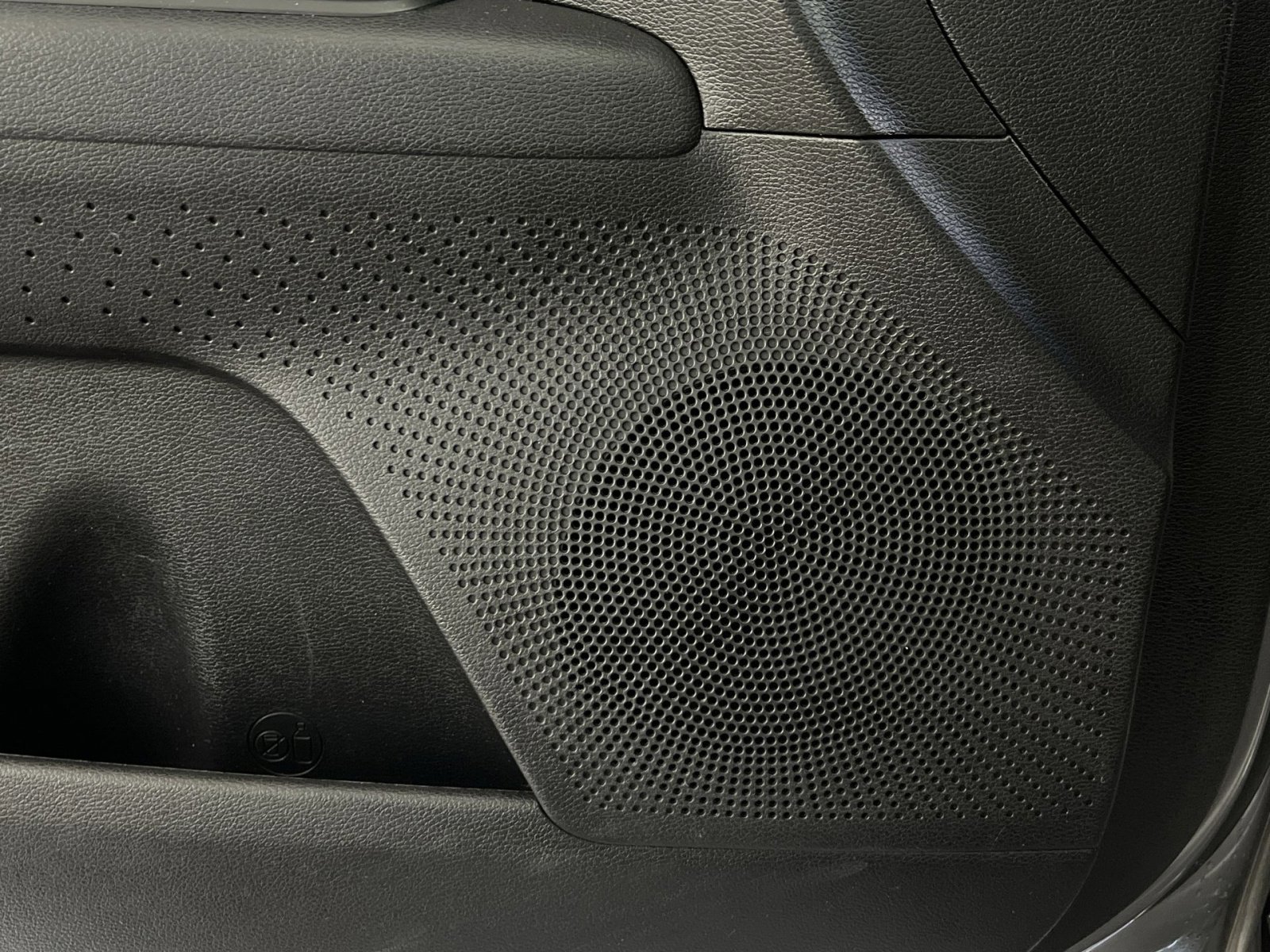 Used 2023 Kia Forte LXS image 32