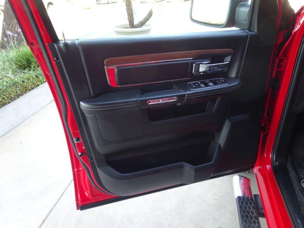 Used 2019 RAM 1500 Laramie w/ Convenience Group RWD image 25