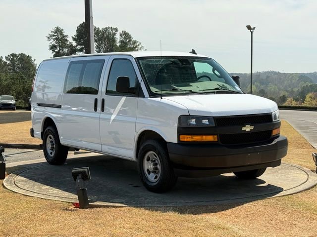Used 2021 Chevrolet Express 2500 w/ Driver Convenience Package image 9