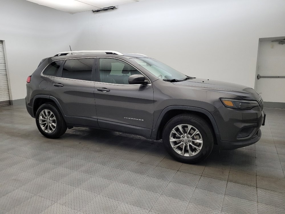 Used 2019 Jeep Cherokee Latitude Plus AWD/4WD image 11