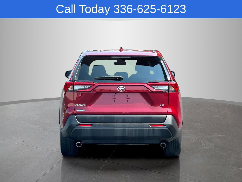 Used 2023 Toyota RAV4 XLE w/ Convenience Package AWD/4WD image 4