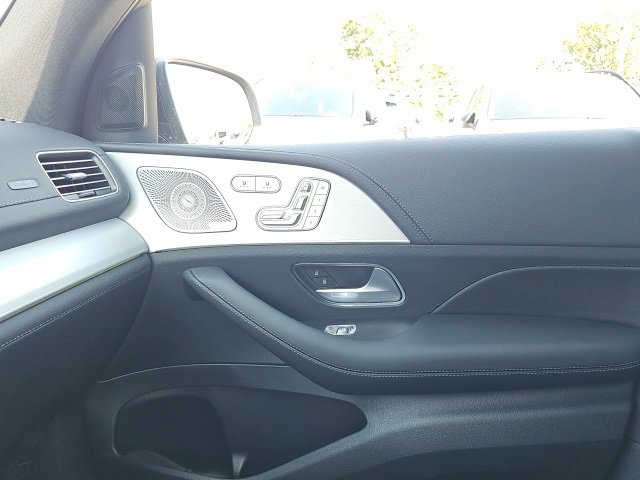 New 2026 Mercedes-Benz GLS 450 4MATIC image 27
