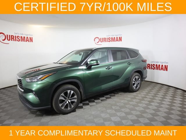 Used 2024 Toyota Highlander XLE FWD image 5