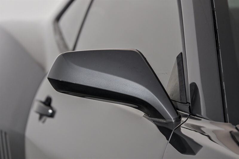 Used 2015 Chevrolet Camaro LS RWD image 4