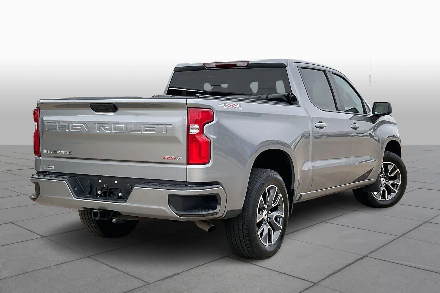 Used 2024 Chevrolet Silverado 1500 RST AWD/4WD image 14