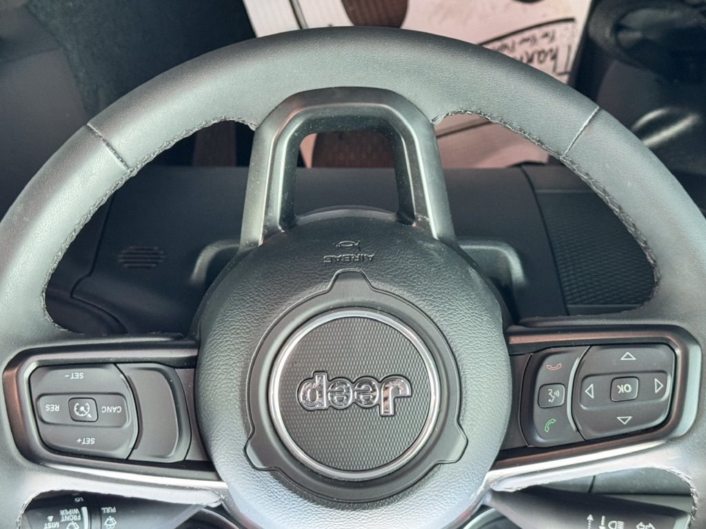 Used 2023 Jeep Wrangler Unlimited Sport AWD/4WD image 19
