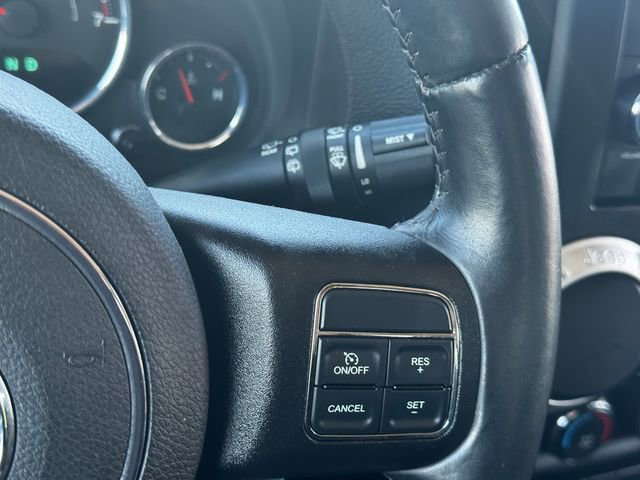 Used 2013 Jeep Wrangler Sahara AWD/4WD image 21