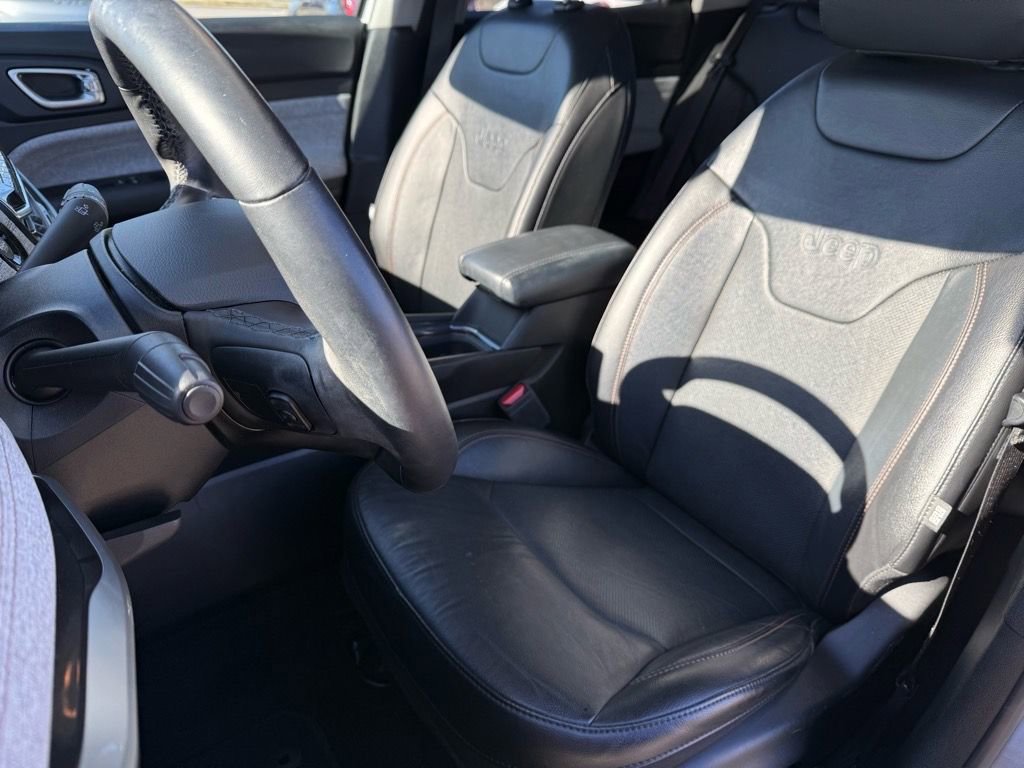 Used 2022 Jeep Compass Latitude image 36