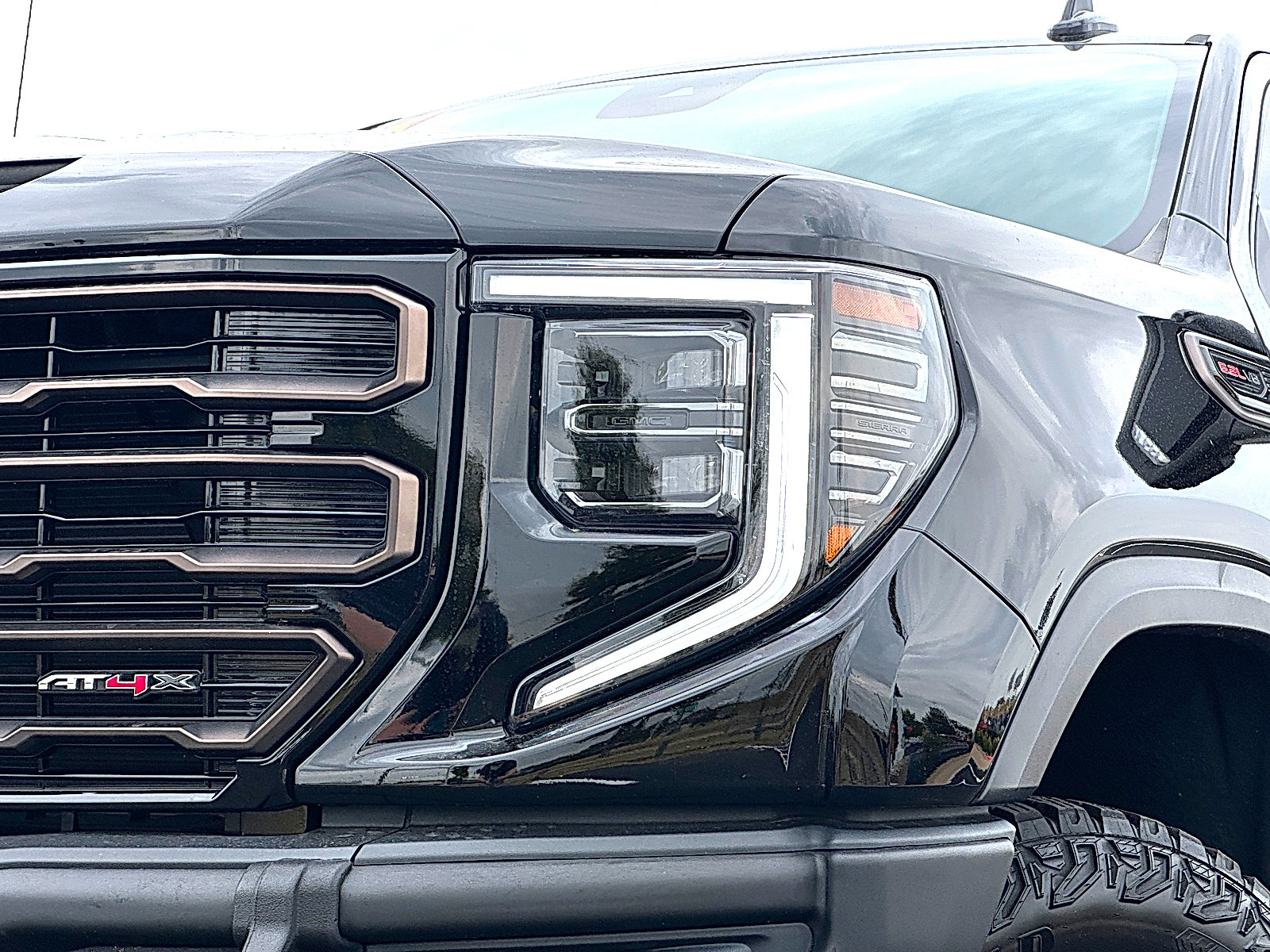 Used 2026 GMC Sierra 1500 AT4X w/ AT4X AEV Edition AWD/4WD image 3