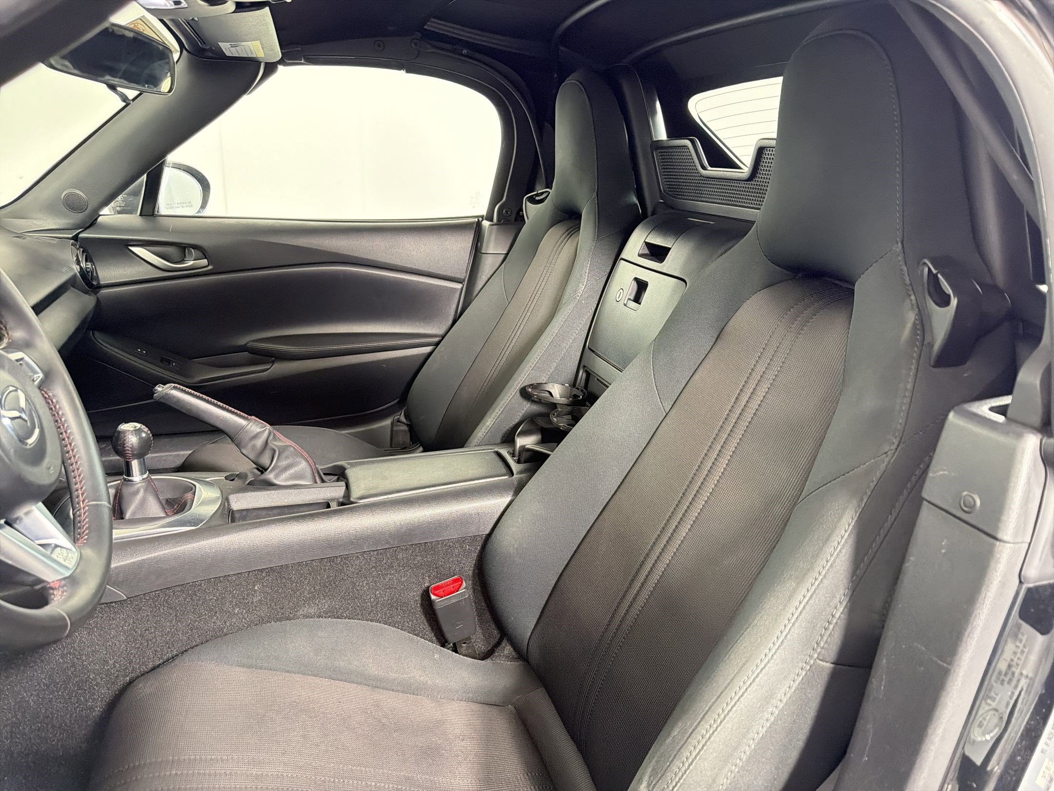 Used 2017 MAZDA MX-5 Miata Sport RWD image 5