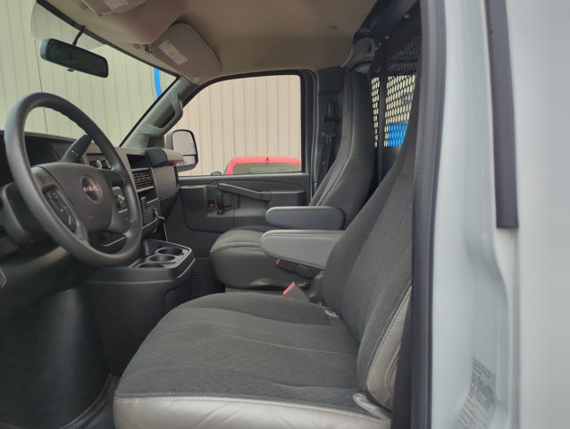 Used 2024 GMC Savana 2500 w/ Driver Convenience Package image 11